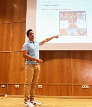 charla sobre ecommerce julan romero escenarios para asociaciones juveniles